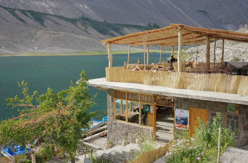 A resort in Borith Lake